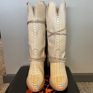 Freebird Stores | WARDON - White Snake 8.0